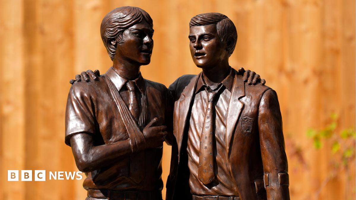 Memorial unveiled at school where boys were experimented on with contaminated blood