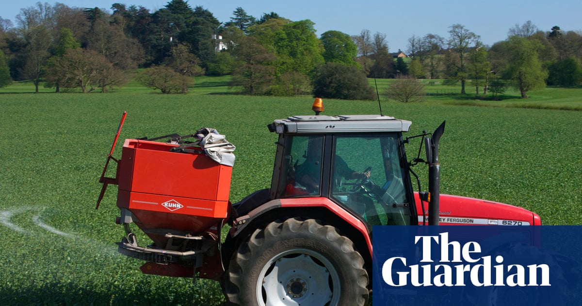 Ministers in talks over shelving carbon tax on fertiliser to curb UK food inflation