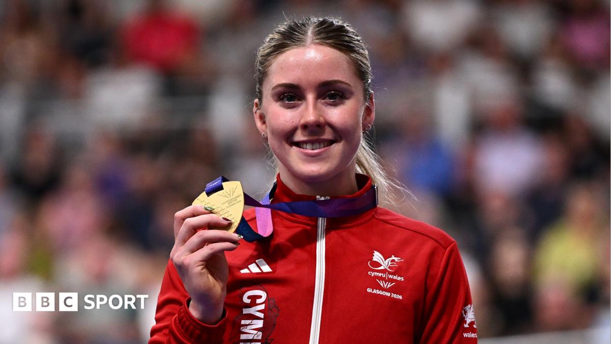 Emma Finucane wins four gold medals in Commonwealth Games first