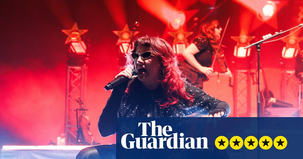 End of the Road festival review – Pulp and CMAT lead indie landmark’s joyous birthday party