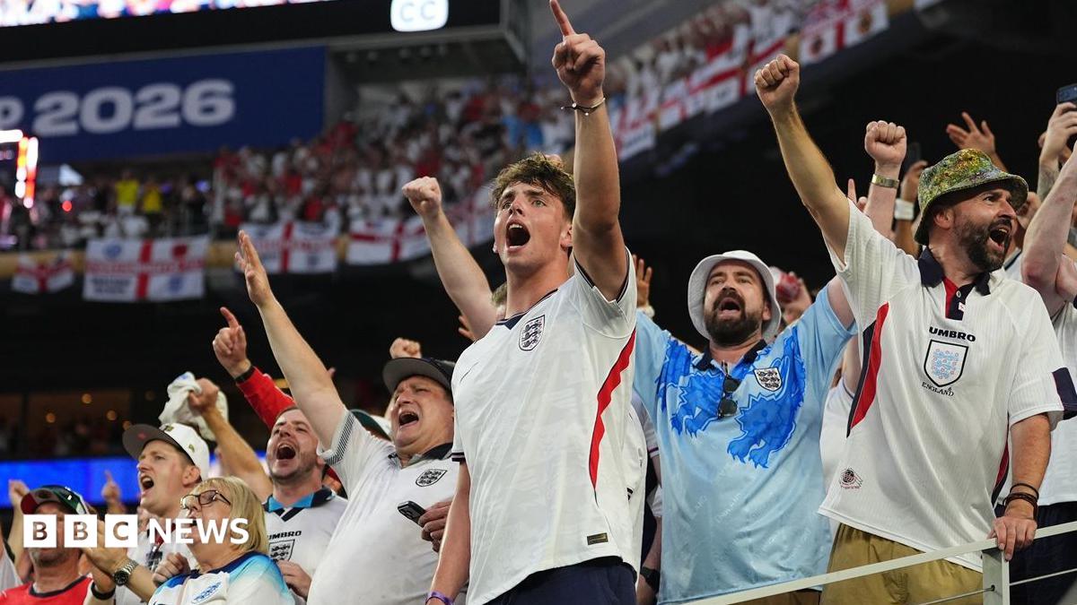 'The perfect football song': Why England fans and players love Wonderwall