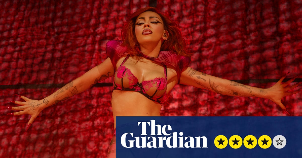 Doja Cat review – pop superstar or true freak? US iconoclast plays the tension to perfection