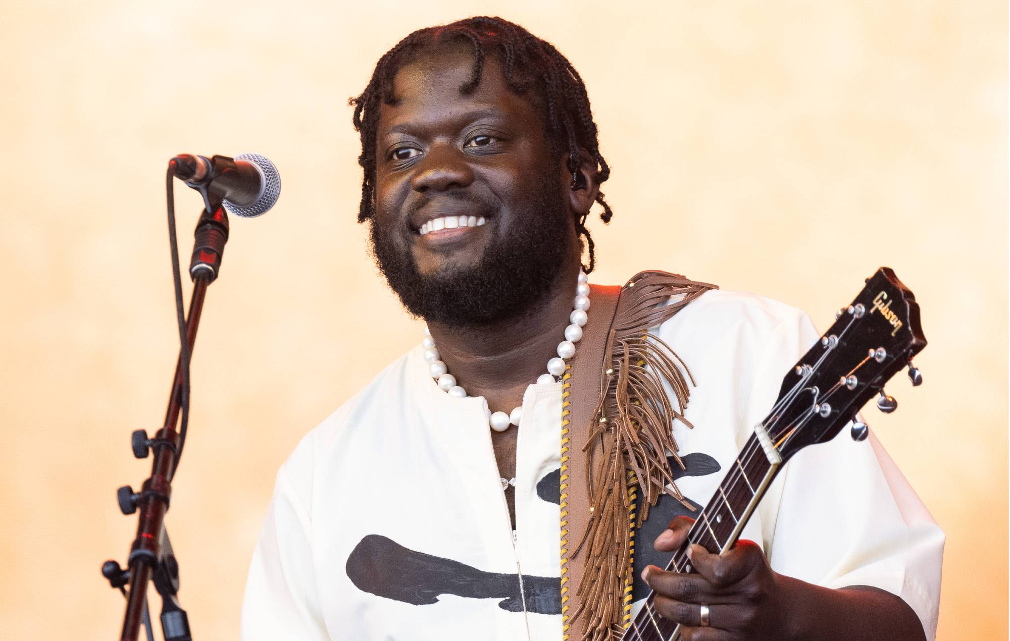 Michael Kiwanuka announces new album ‘FUDGE’ after suffering stroke: “I’ve been battling some health problems which would heavily hinder me making music”