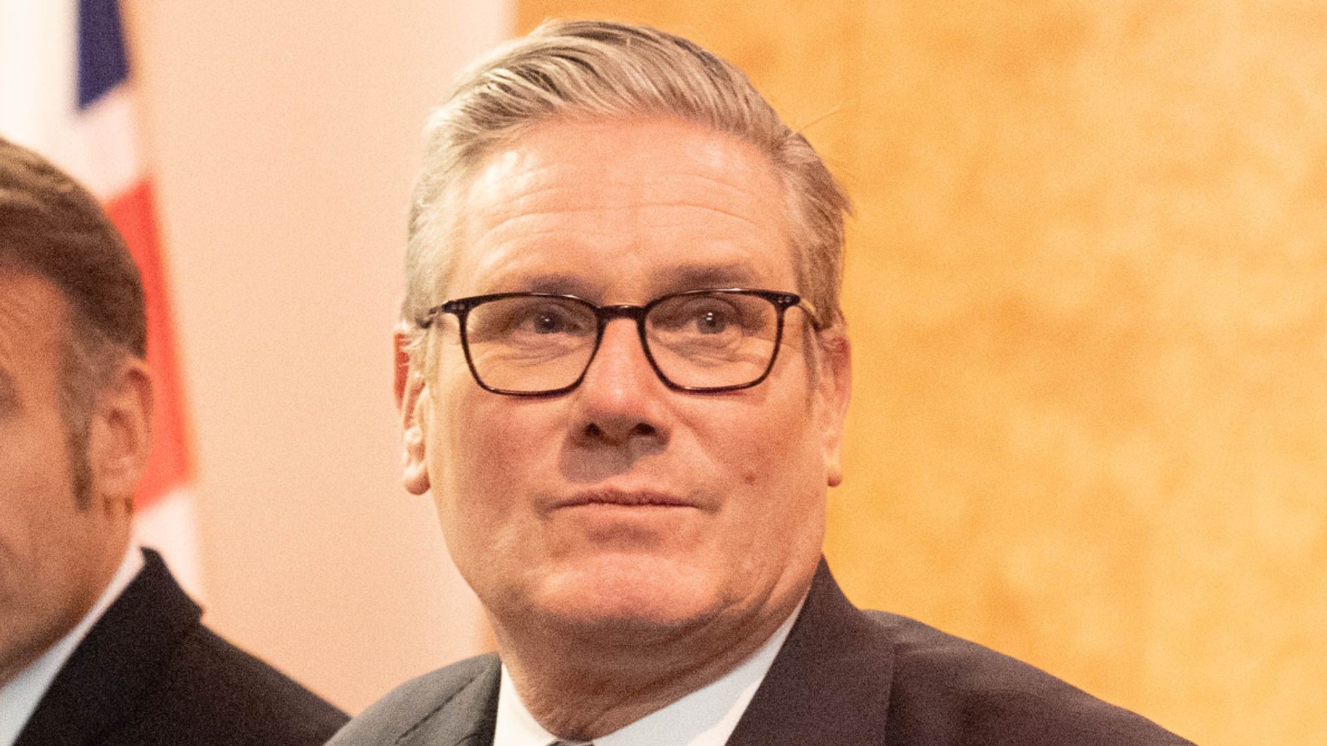 Starmer to claim 'lamps would go out across Europe' under Reform UK or Greens