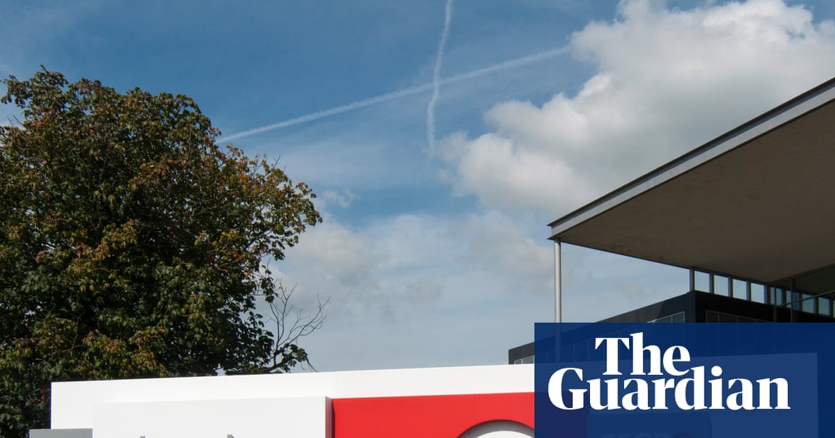 Segro board U-turns on £14bn takeover bid by US rival Prologis