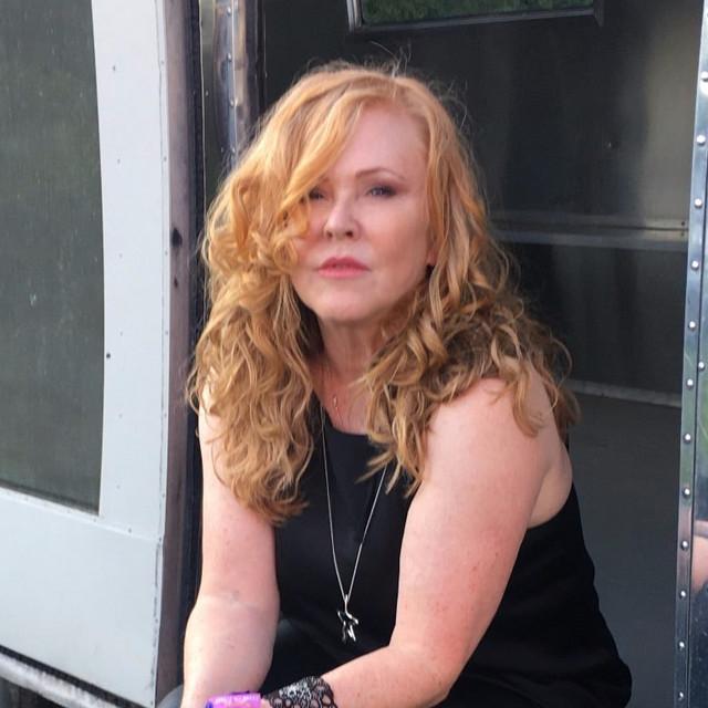 T Pau