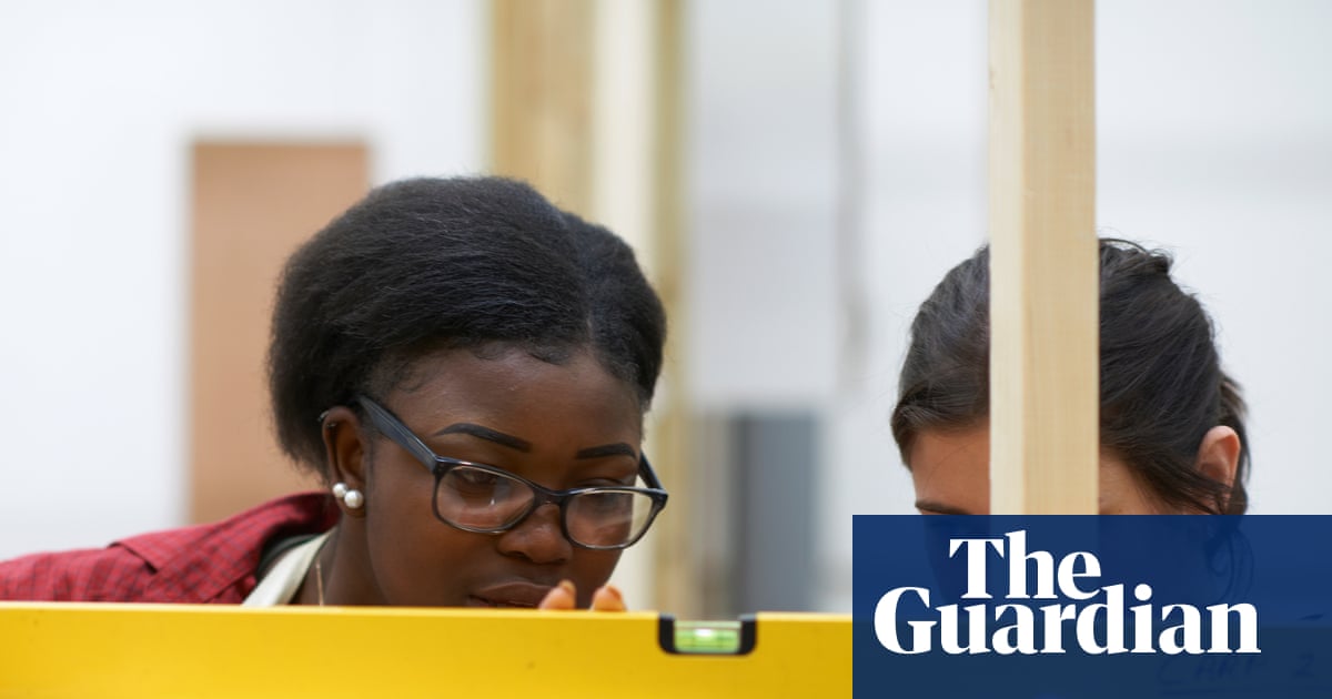 Pupils to be offered vocational GCSEs in radical shake-up of system in England
