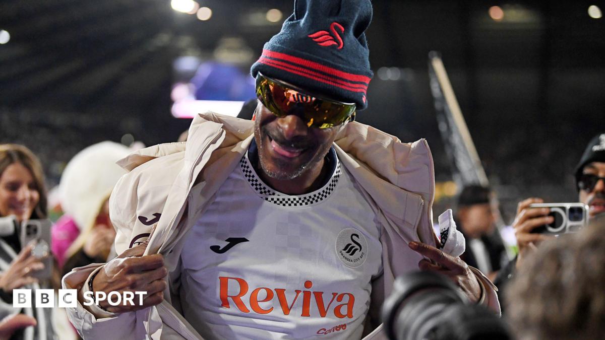 Snoop Dogg's surreal Swansea FC visit heralds late drama