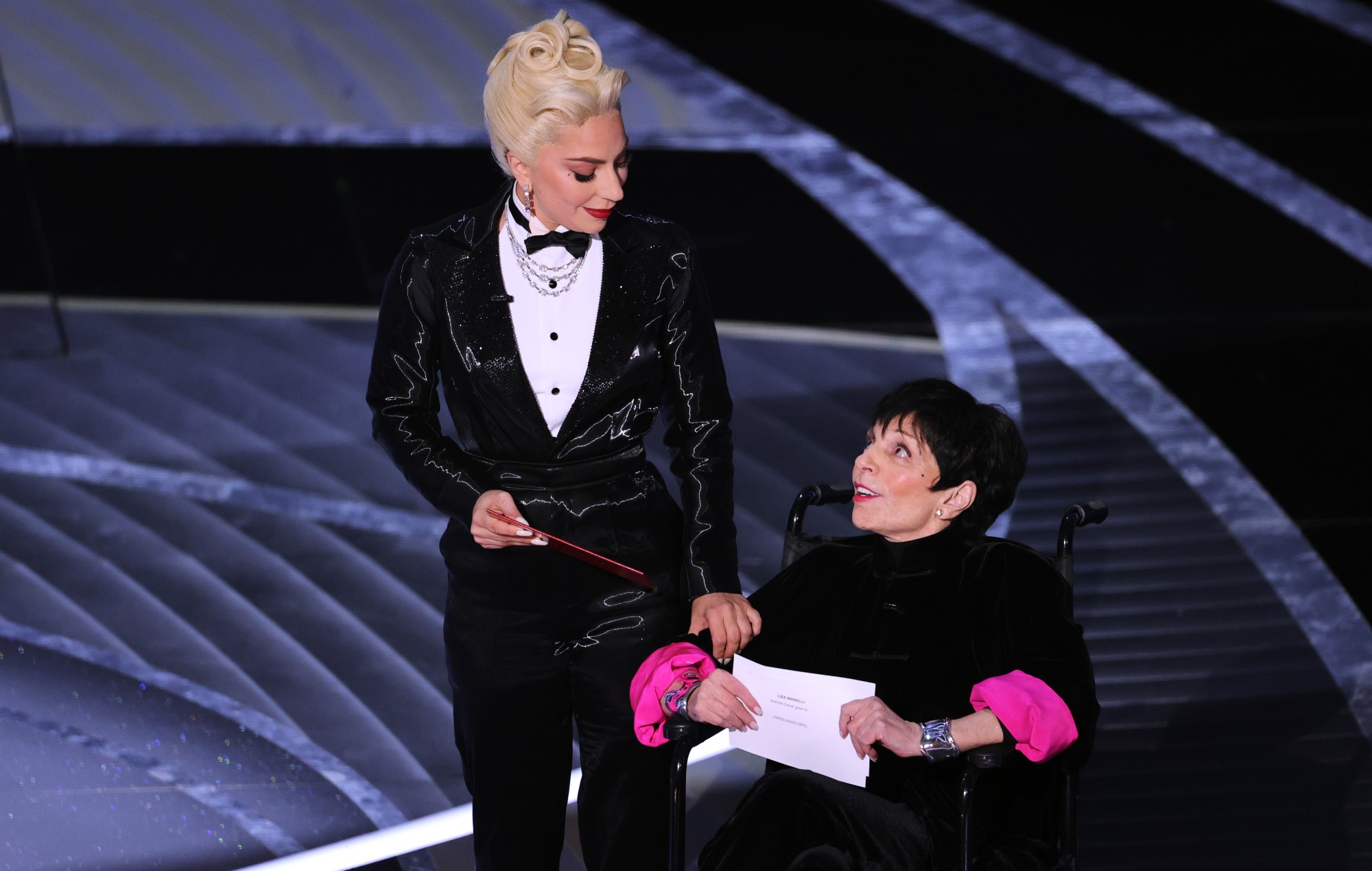 Liza Minnelli claims Academy “inexplicably ordered” her to sit in wheelchair at 2022 Oscars appearance