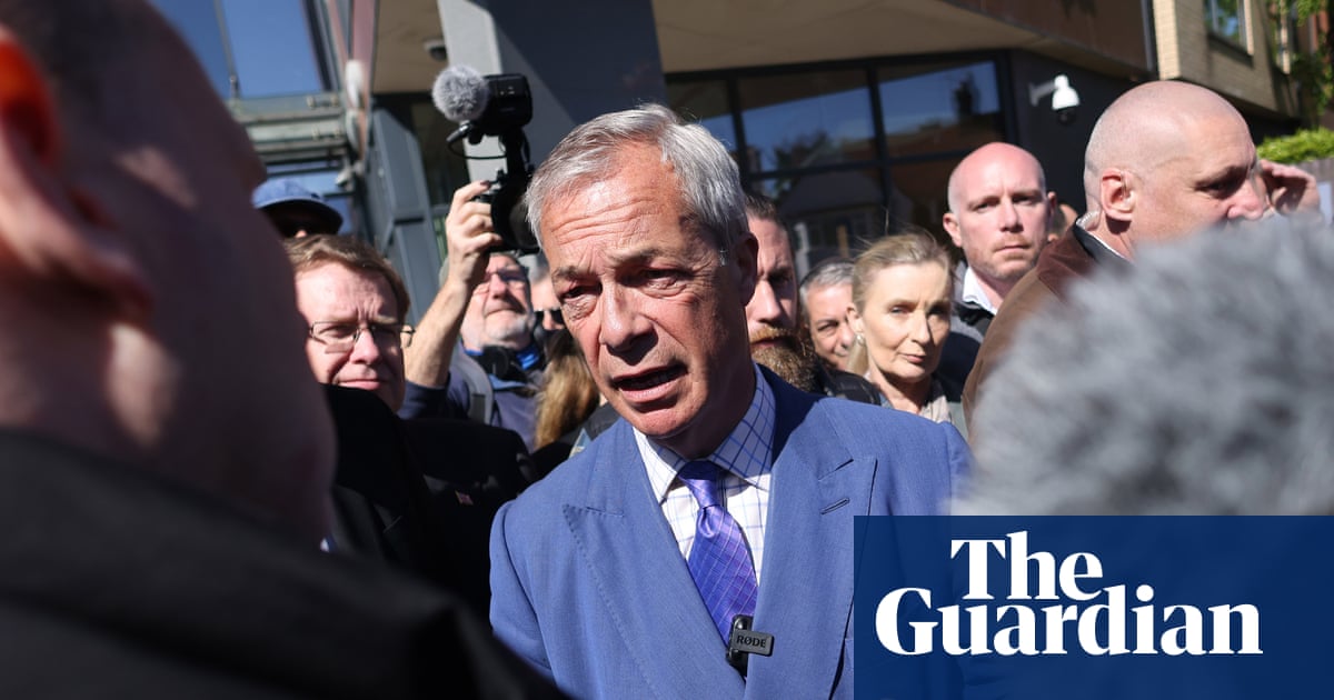 Watchdog weighs investigation into Farage’s undisclosed £5m gift