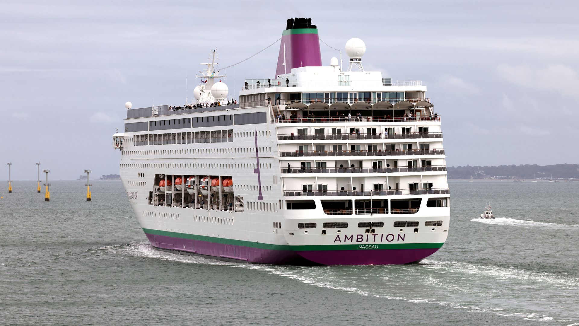 More than 1,700 people banned from leaving British cruise ship over likely stomach flu outbreak