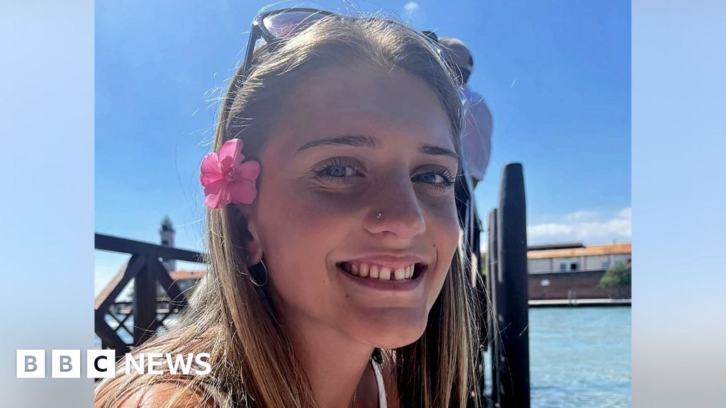 Family 'beyond devastated' by meningitis death as hundreds get antibiotics