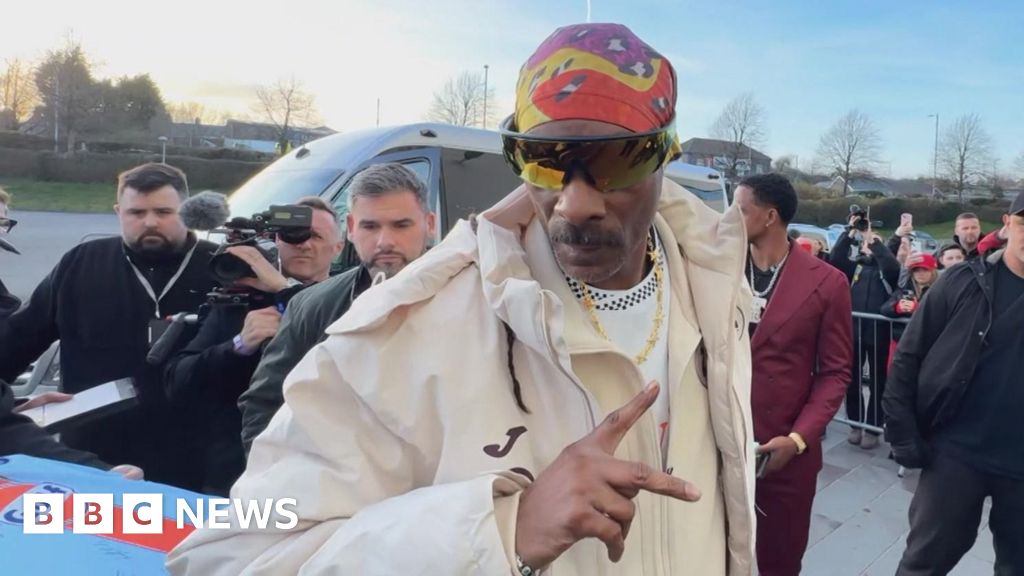 Snoop Dogg performed private gig in our canteen