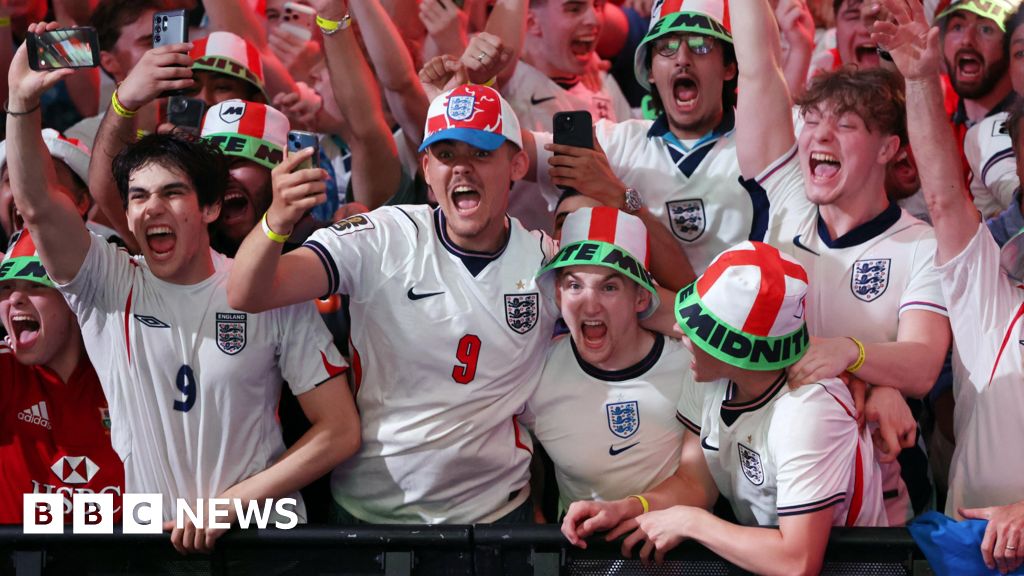 Watch: England fans cheer each goal in exhilarating opener against Croatia