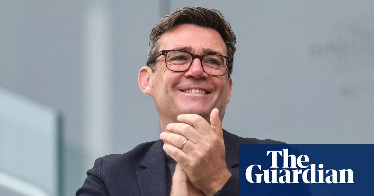 Burnham plans summer tour of UK to win over voters in Labour ‘danger zones’
