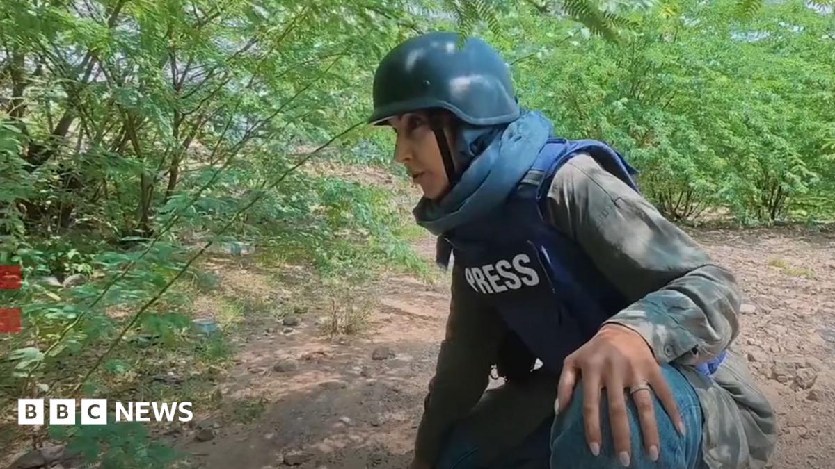 Watch: BBC team takes cover as Houthi drone spotted on Yemen front-line