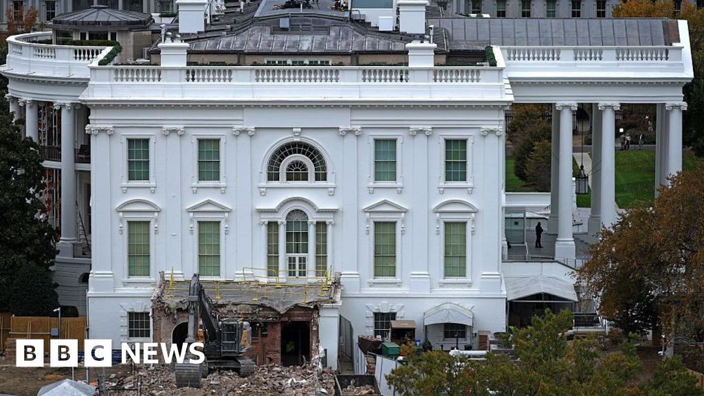 Trump-appointed panel approves White House ballroom project