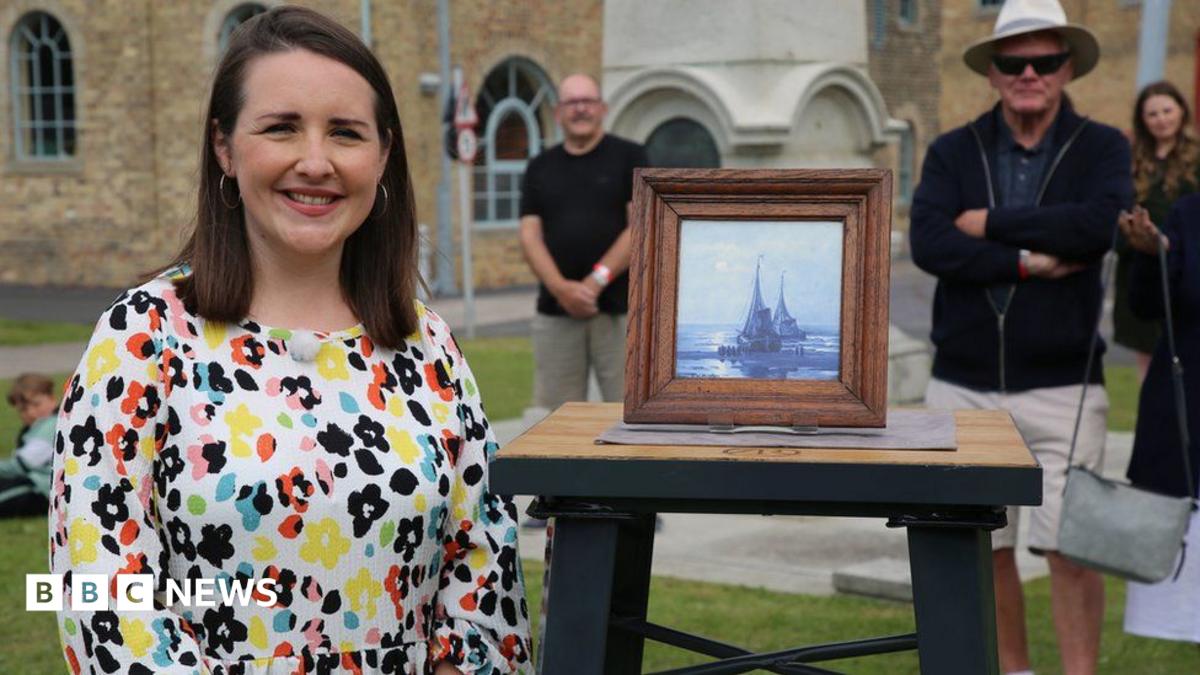 Antiques Roadshow expert Theo Burrell dies aged 39