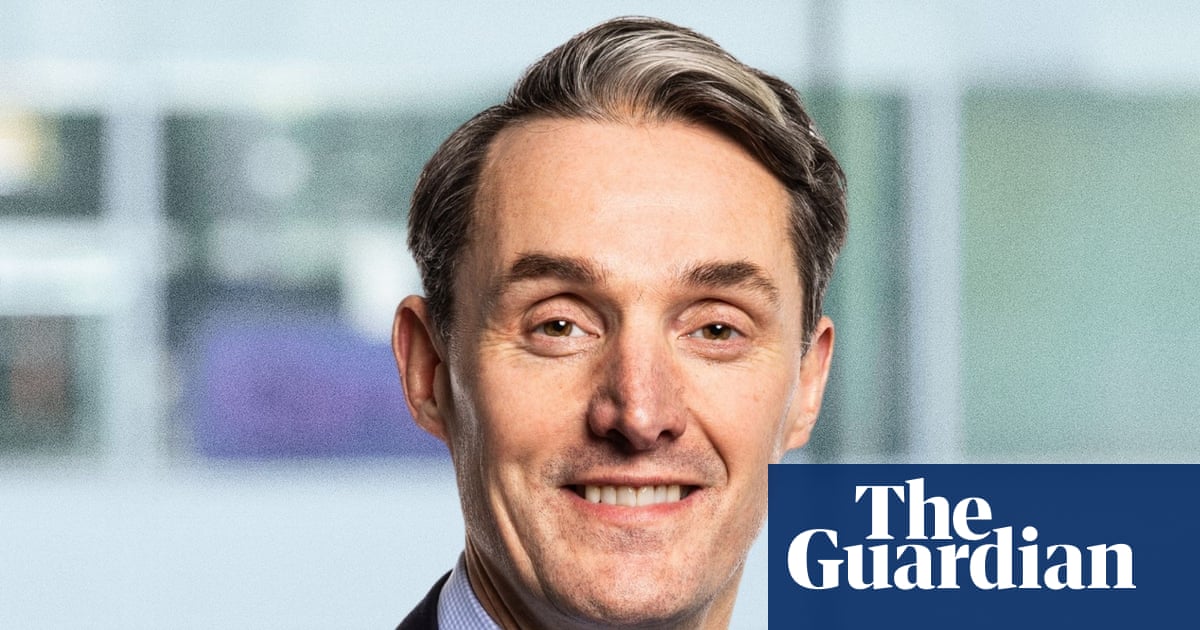 Bank bosses get huge pay rises in sign top City salaries back to pre-crash highs