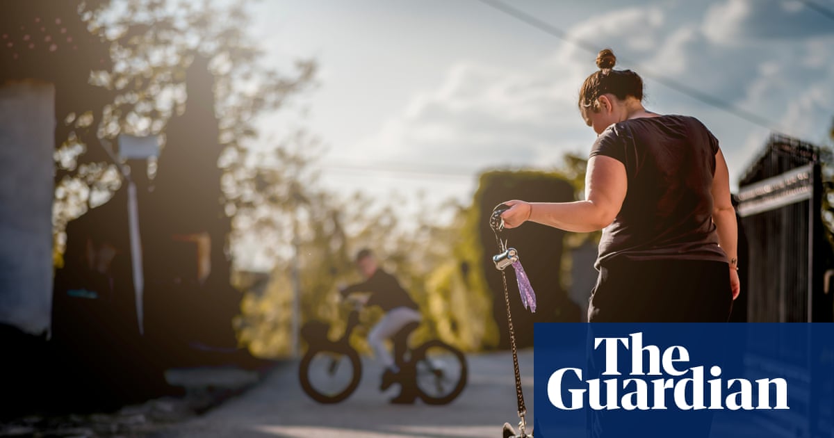 Obesity rates in some countries levelling off or potentially falling, study finds