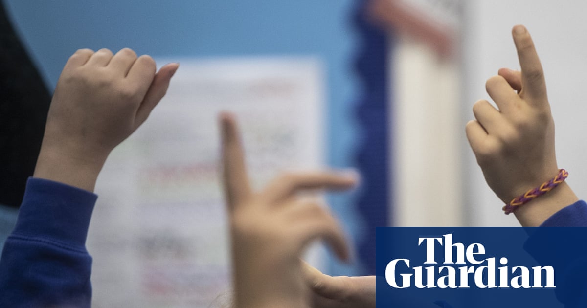 English councils need to hire 1,400 more educational psychologists, says report
