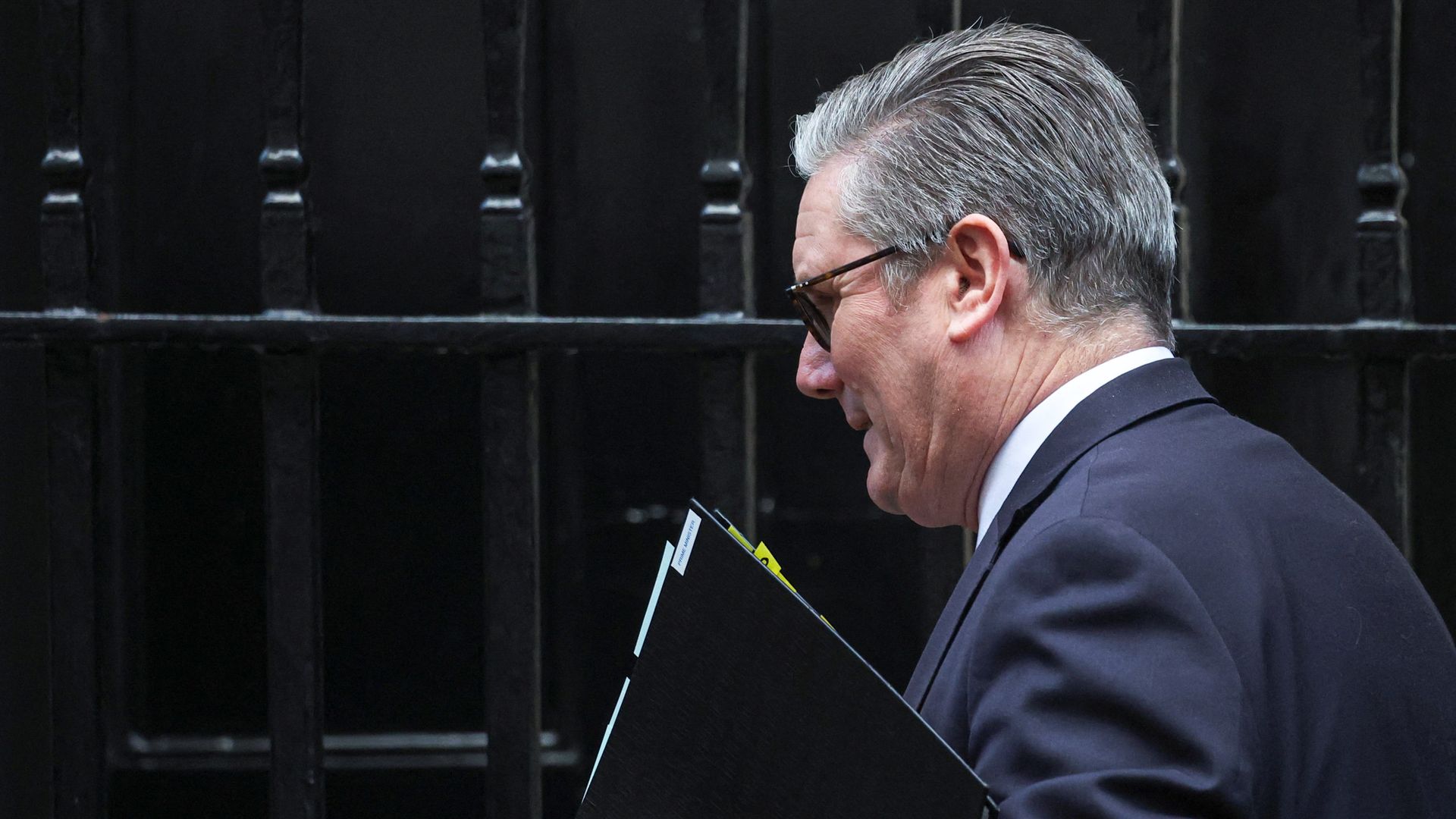 Stage set for an almighty clash as Starmer's critics look to finish him off