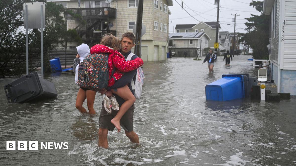 One dead as powerful storm pummels New York and New Jersey