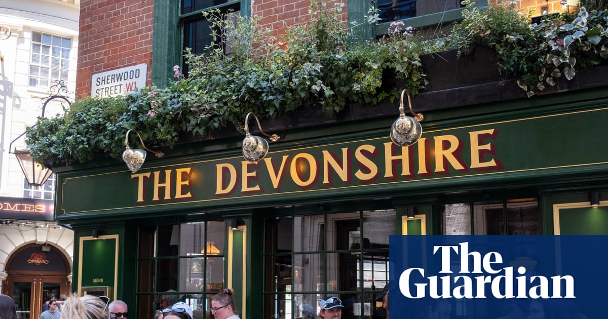 Curbs on vertical drinking in Soho pubs to go ahead as Khan criticises council’s ‘breathtaking arrogance’