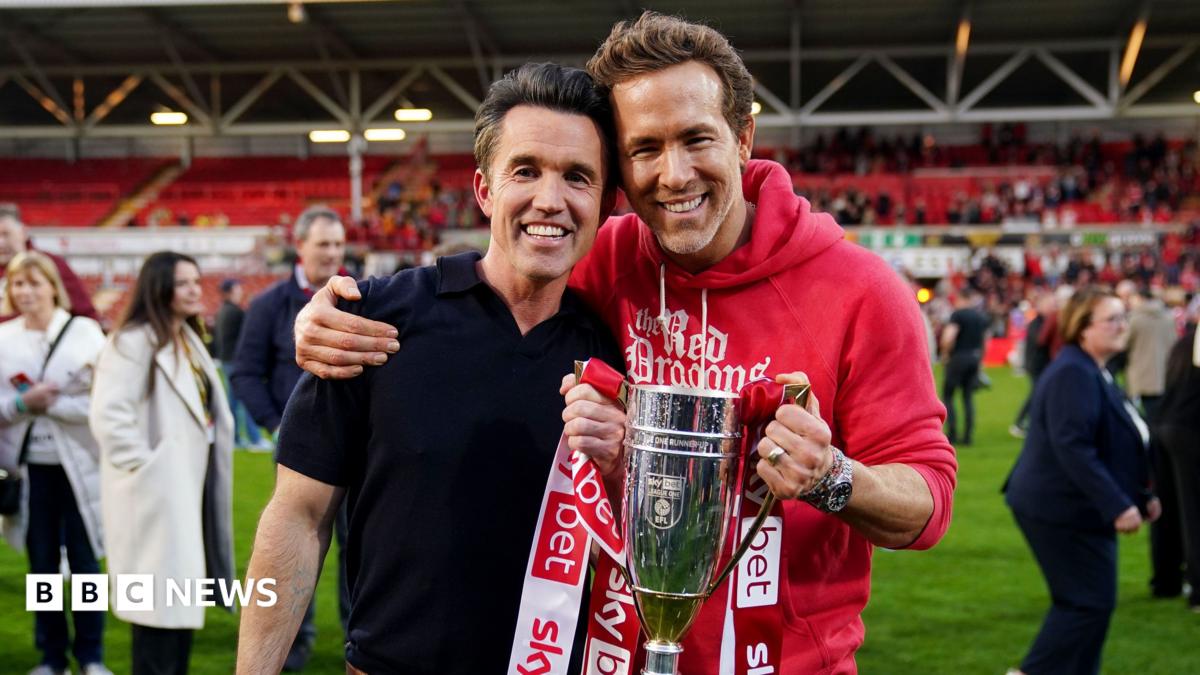 Ryan Reynolds and Rob Mac buy Wrexham football pub