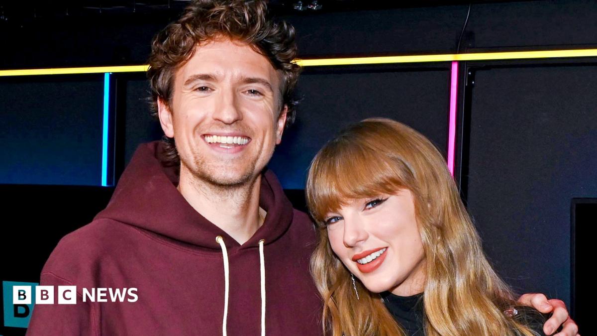 Multiple cakes and stolen keepsakes: Greg James spills the tea on Taylor Swift's wedding