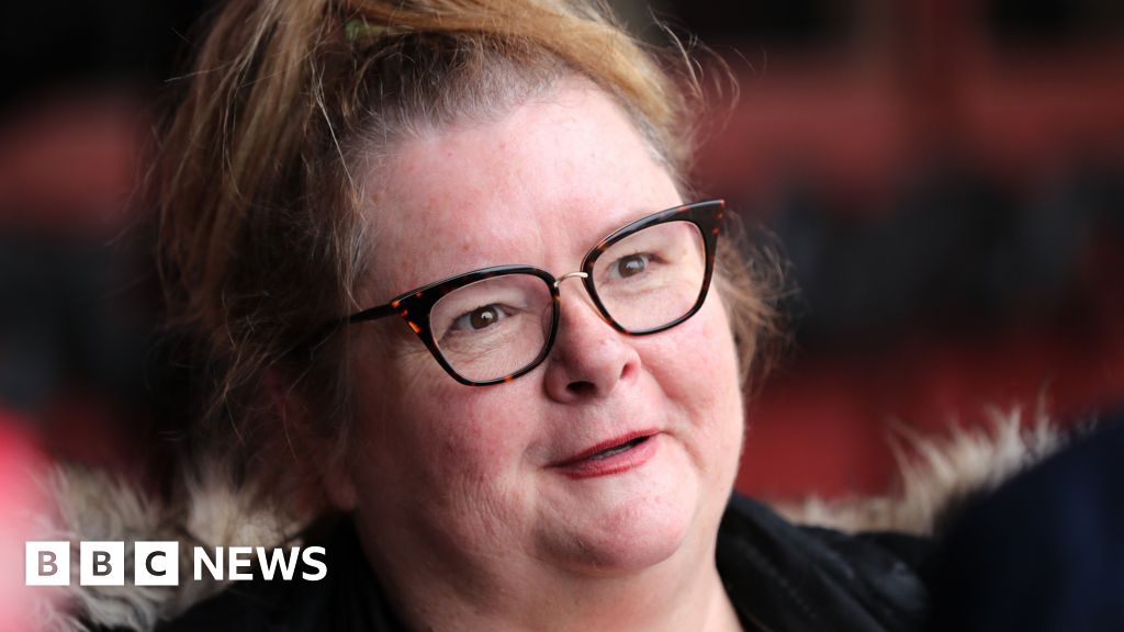 Australian comedian Magda Szubanski in remission from cancer