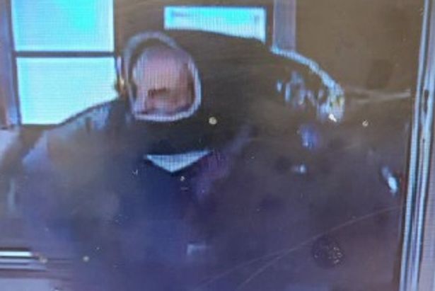 Staff threatened during attempted robbery at Long Eaton KFC