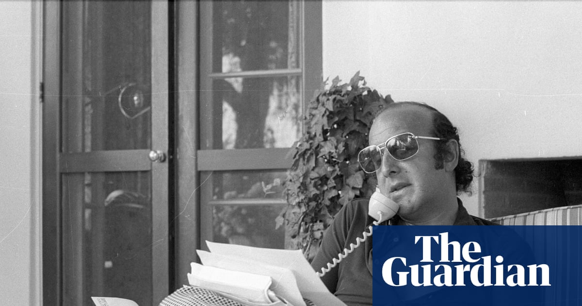 Clive Davis obituary