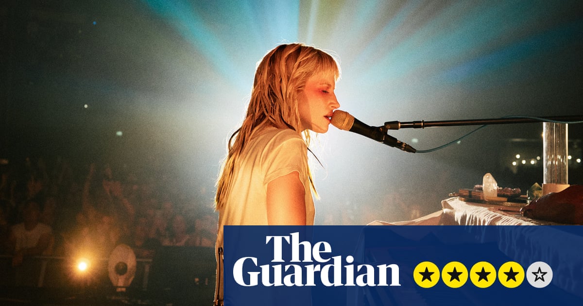 Hayley Williams review – punk and R&B expertly intertwine on first solo tour for Paramore star
