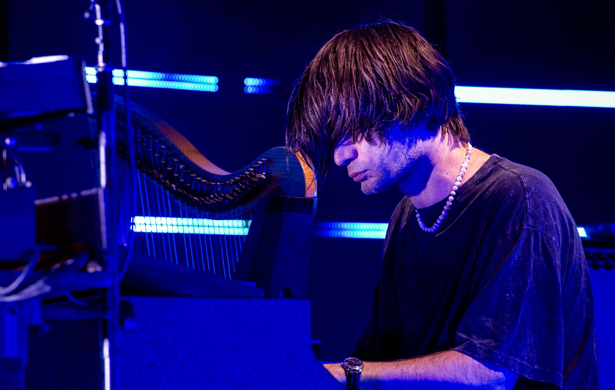 Jonny Greenwood admits he “felt like a clumsy guitar player and was always lazy” in Radiohead’s early days
