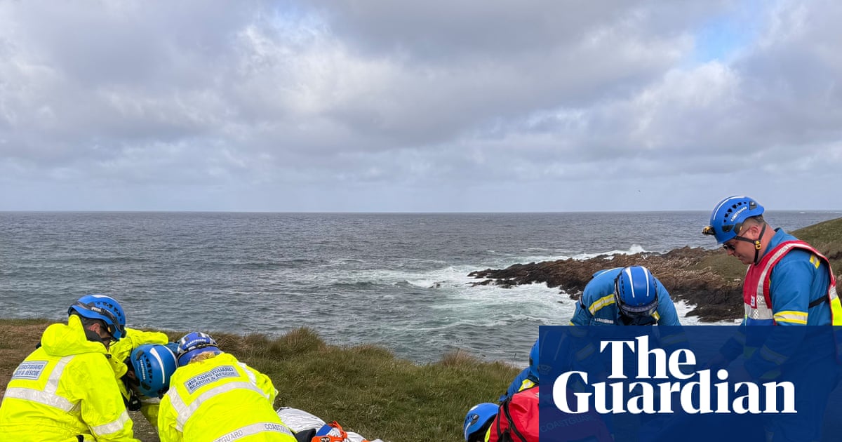 Minister and maritime boss accused of misleading MPs over plan to stop coastguard officers’ pay