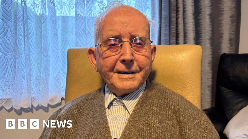 'I saw grown men cry': The 102-year-old kitman's story to be told in film