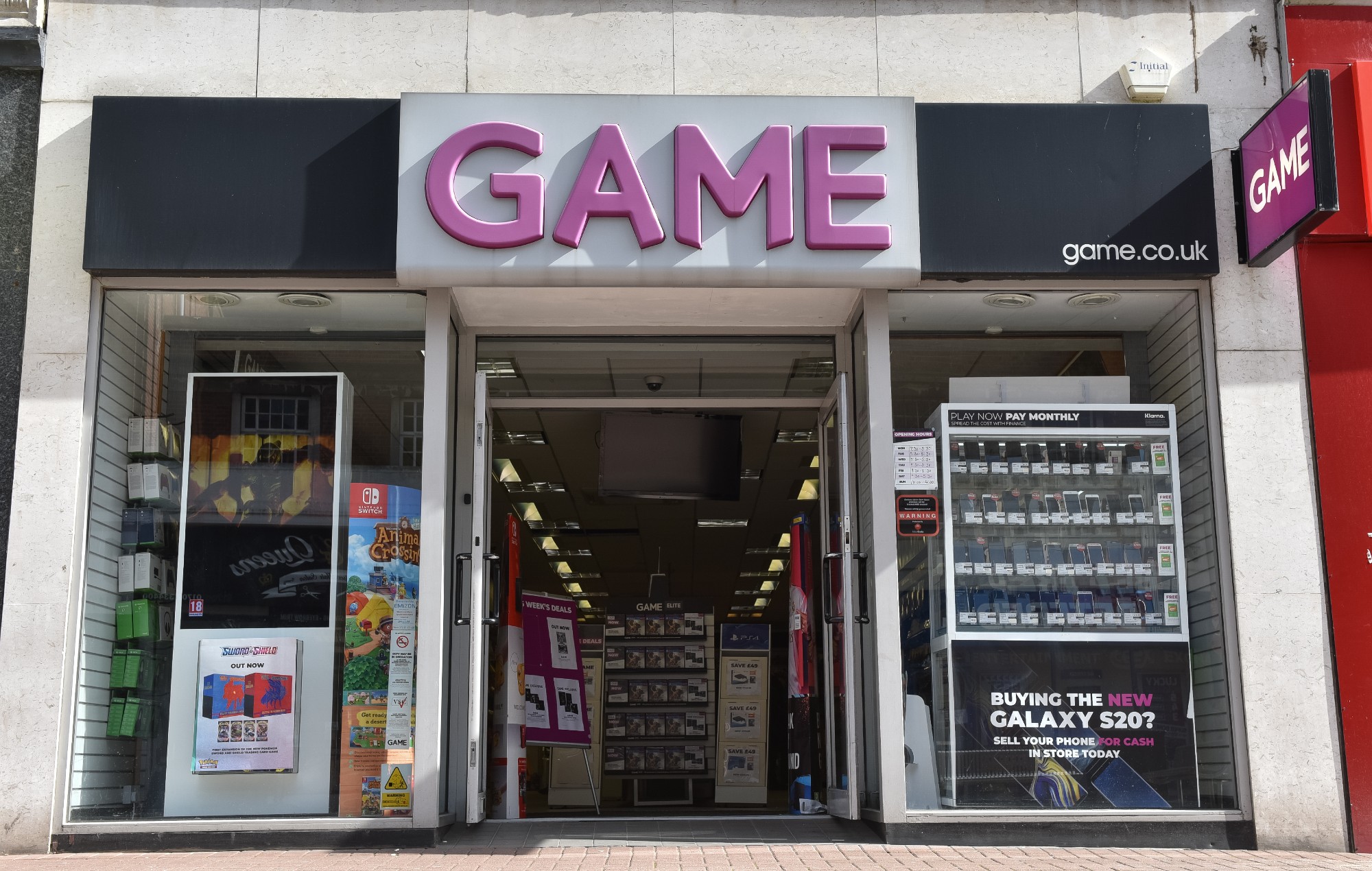 Confessions of a GAME employee: “My Mario costume had a funky smell”