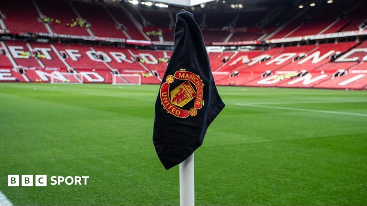Man Utd post profit but debt rises to £1.3bn