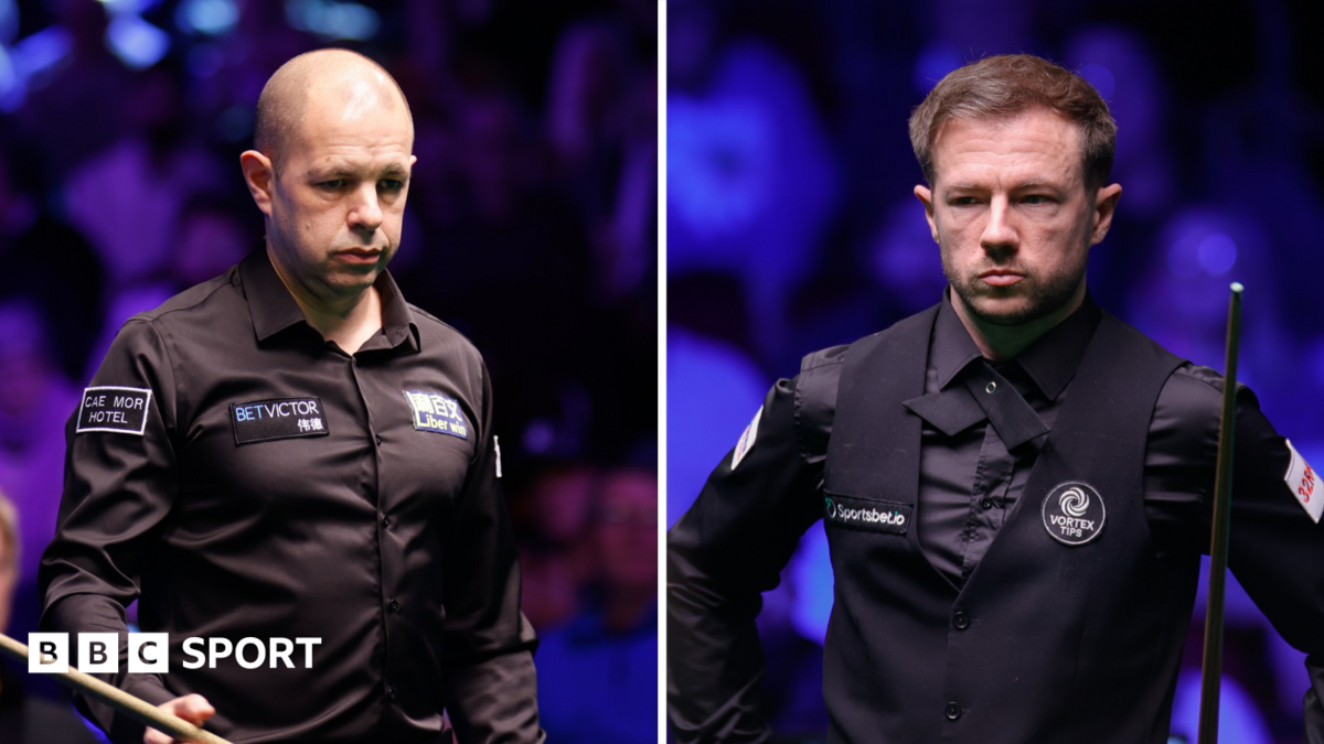 Lisowski beats 'god' Higgins to set up Welsh Open final with Hawkins