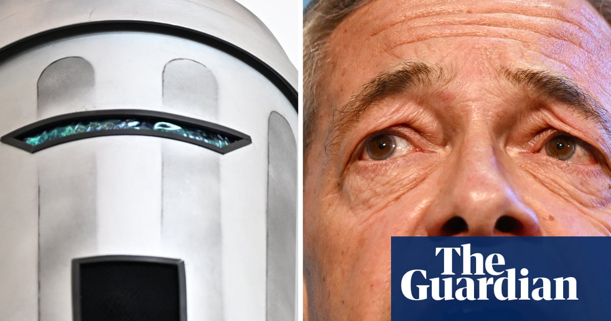 Polls close in Clacton byelection where Nigel Farage faces slew of fringe candidates