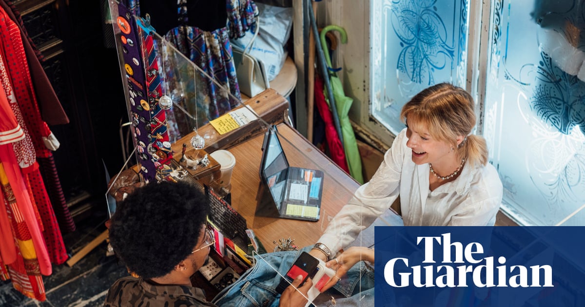 Big retailers say UK jobs at risk from guaranteed hours reforms