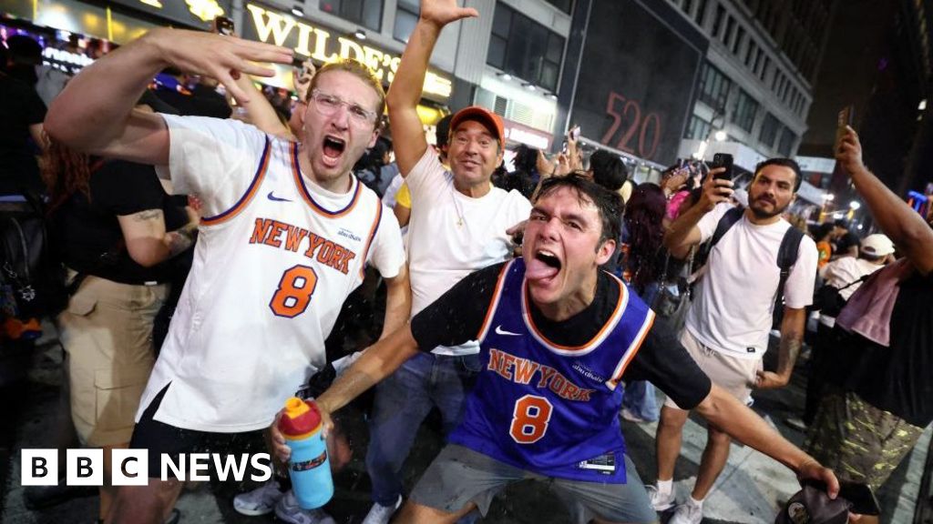 Taylor Swift, Timothée  Chalamet and Haim among fans at New York's NBA Finals