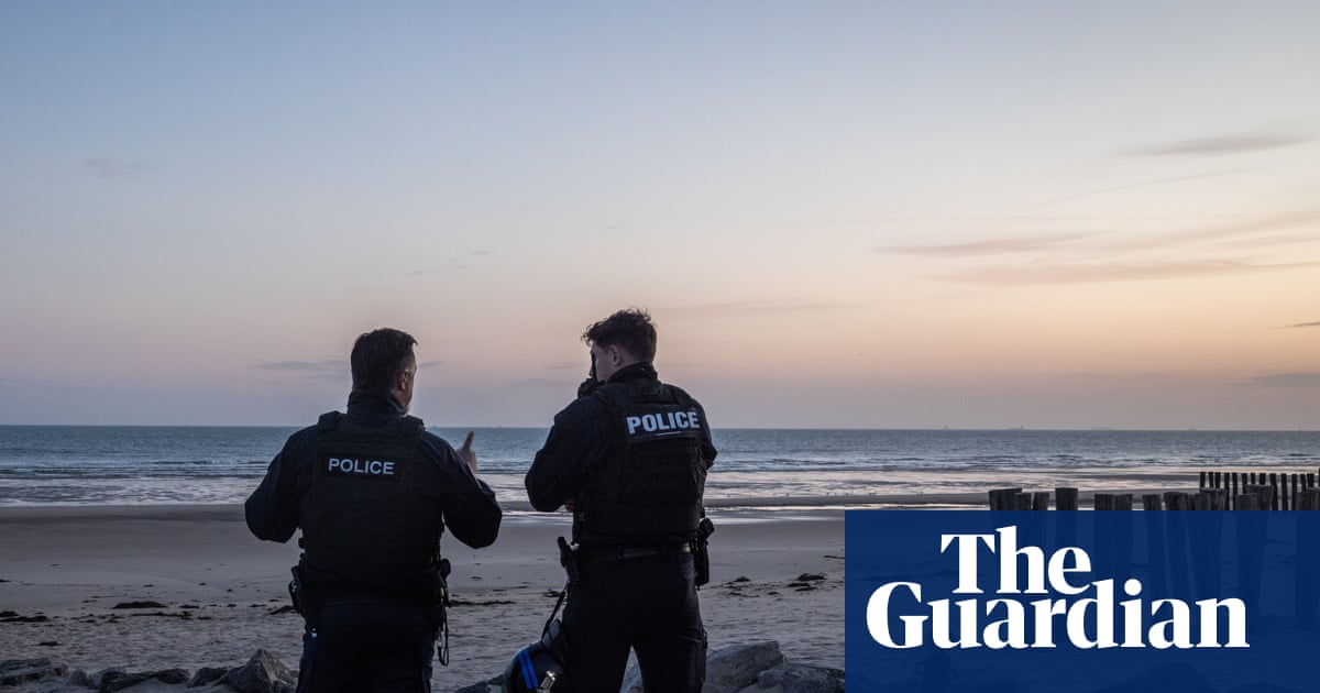 Small boats deal between France and UK is on verge of collapse