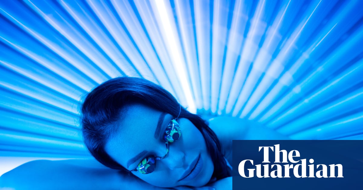 Sunbed group in hot seat over false claims that tanned skin protects against sunburn
