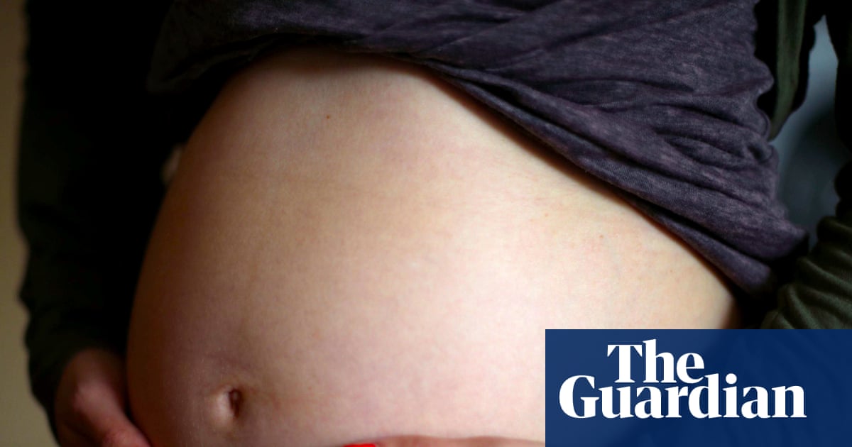 What does the Amos report reveal about maternity and neonatal care in England?