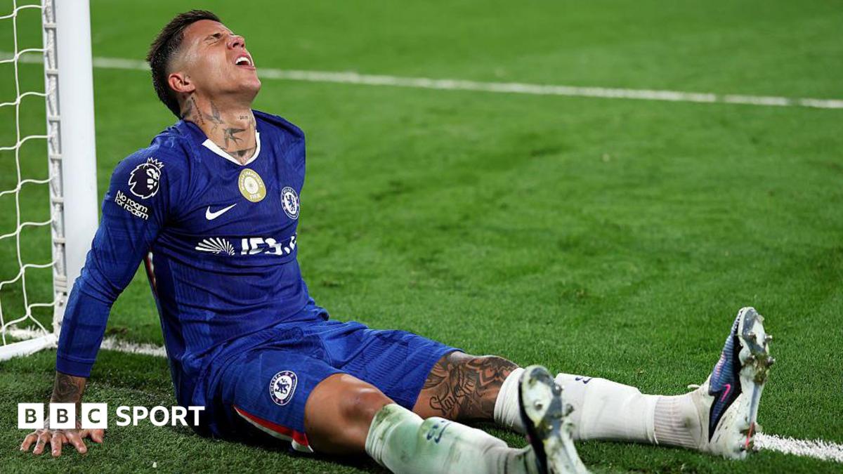 Protests and another costly loss - pressure mounts on Rosenior's Chelsea