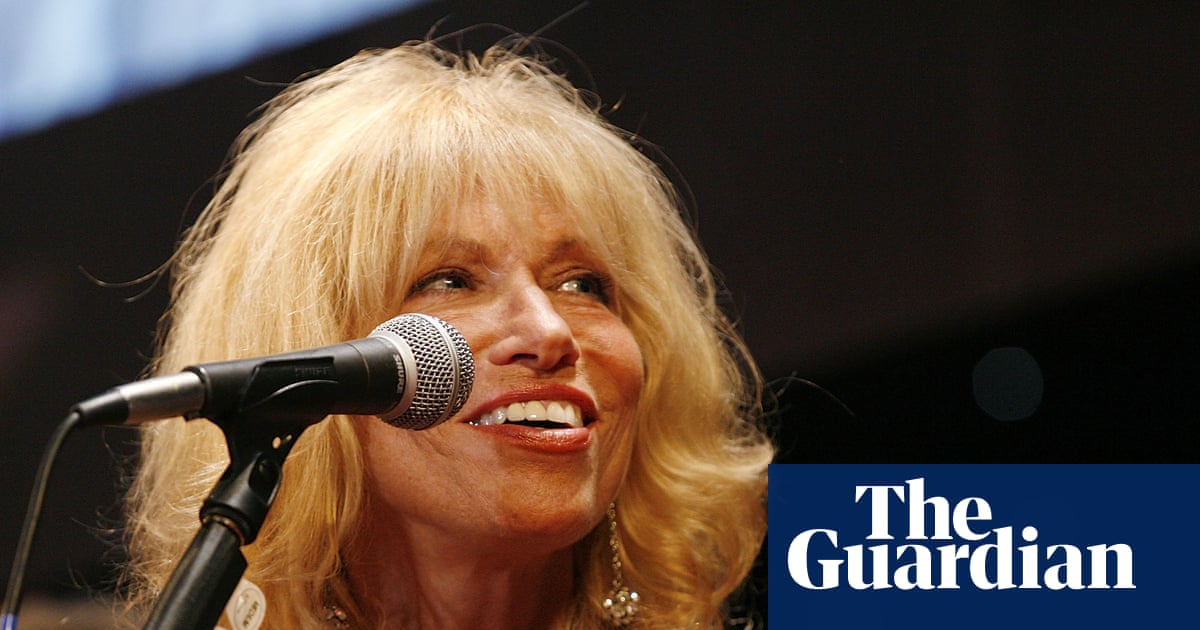 Carly Simon shares Parkinson’s disease diagnosis and says music has ‘rescued’ her