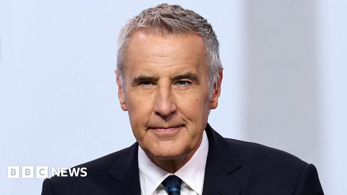Tributes paid to TV presenter Dermot Murnaghan