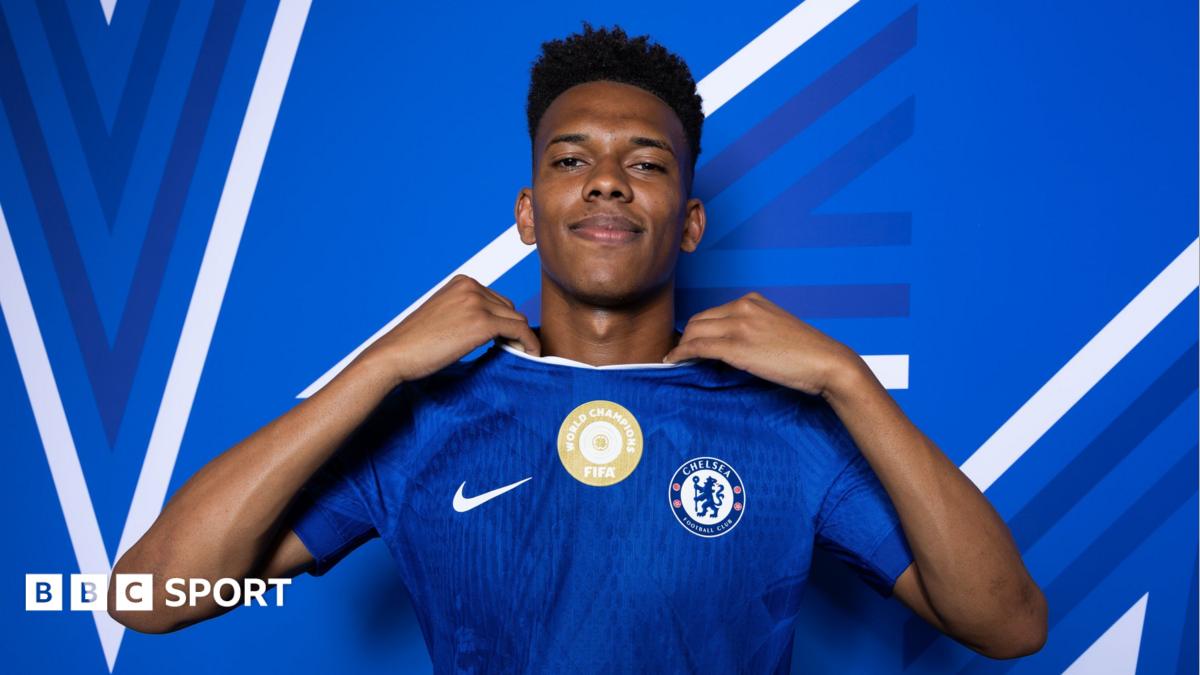 Dirt pitches, dodging dogs and choosing Chelsea - the making of Estevao